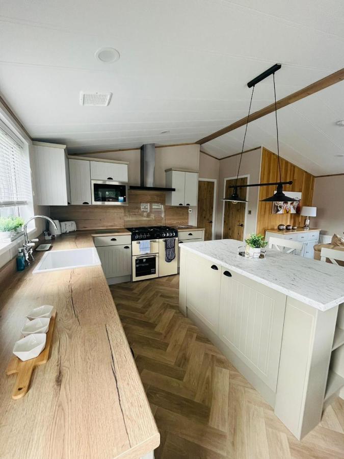 Copse View With Hot Tub Holiday home *