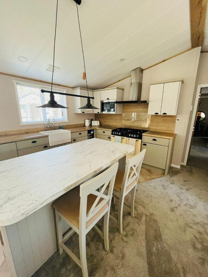 Copse View With Hot Tub